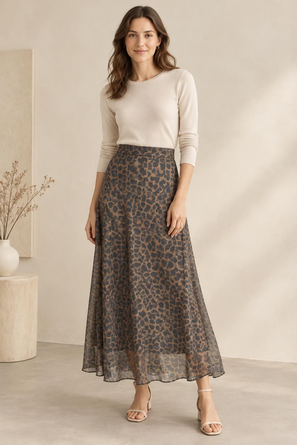 Inspiración La falda con el tejido Voile gaze de viscosa, estampado de leopardo marrón y negro