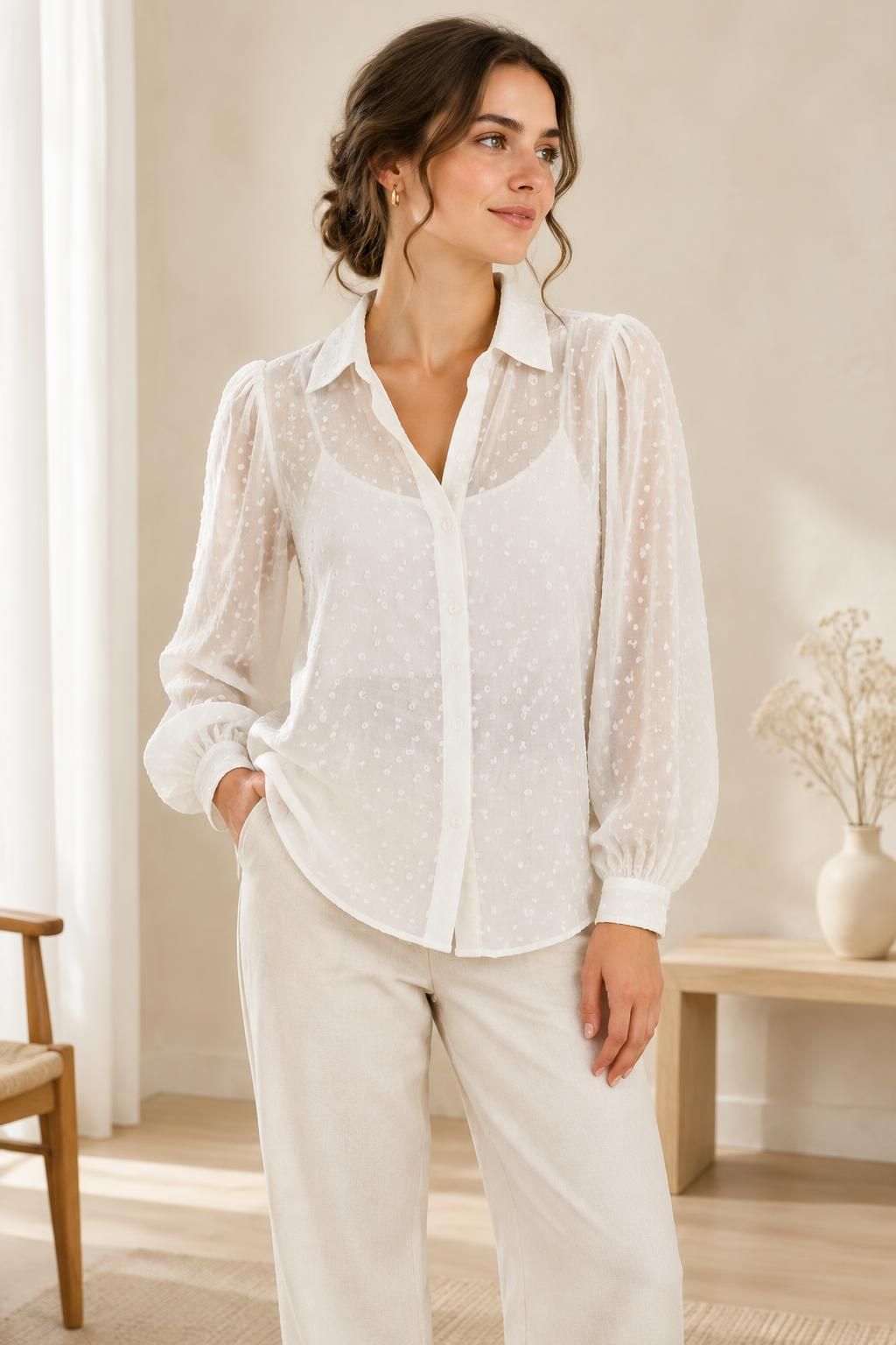 Inspiration La blouse avec le tissu CELESTE - Voile de polyester plumetis