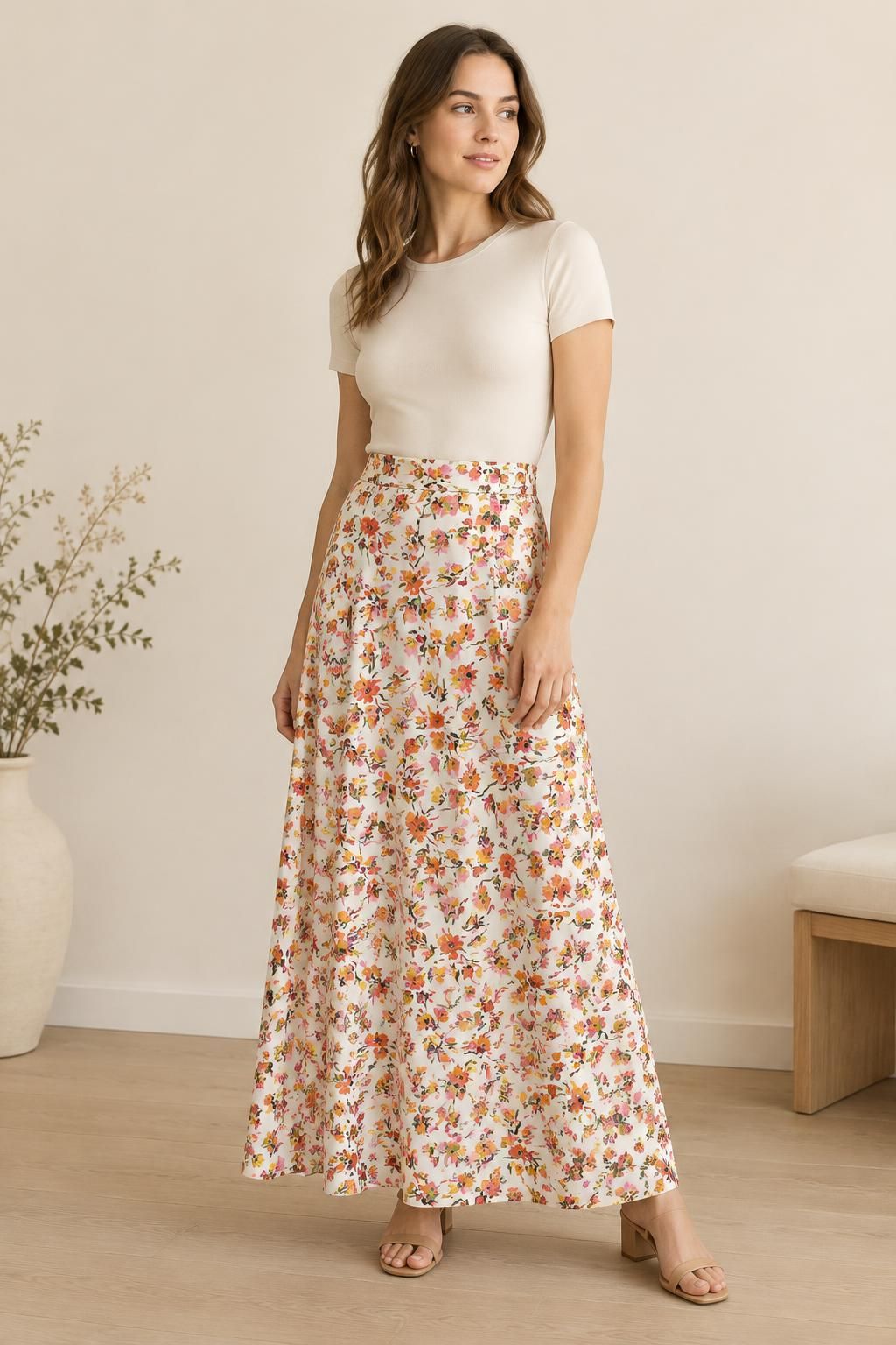 Inspiration La jupe avec le tissu Viscose fluide, motif fleuri champêtre multicolore