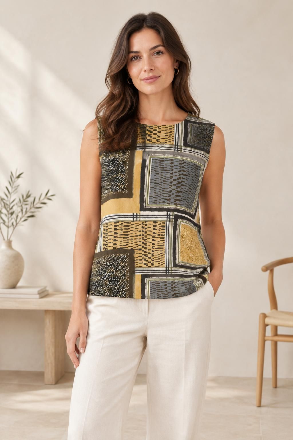 Inspiration Le top avec le tissu Crêpe de polyester léger, motif patchwork géométrique