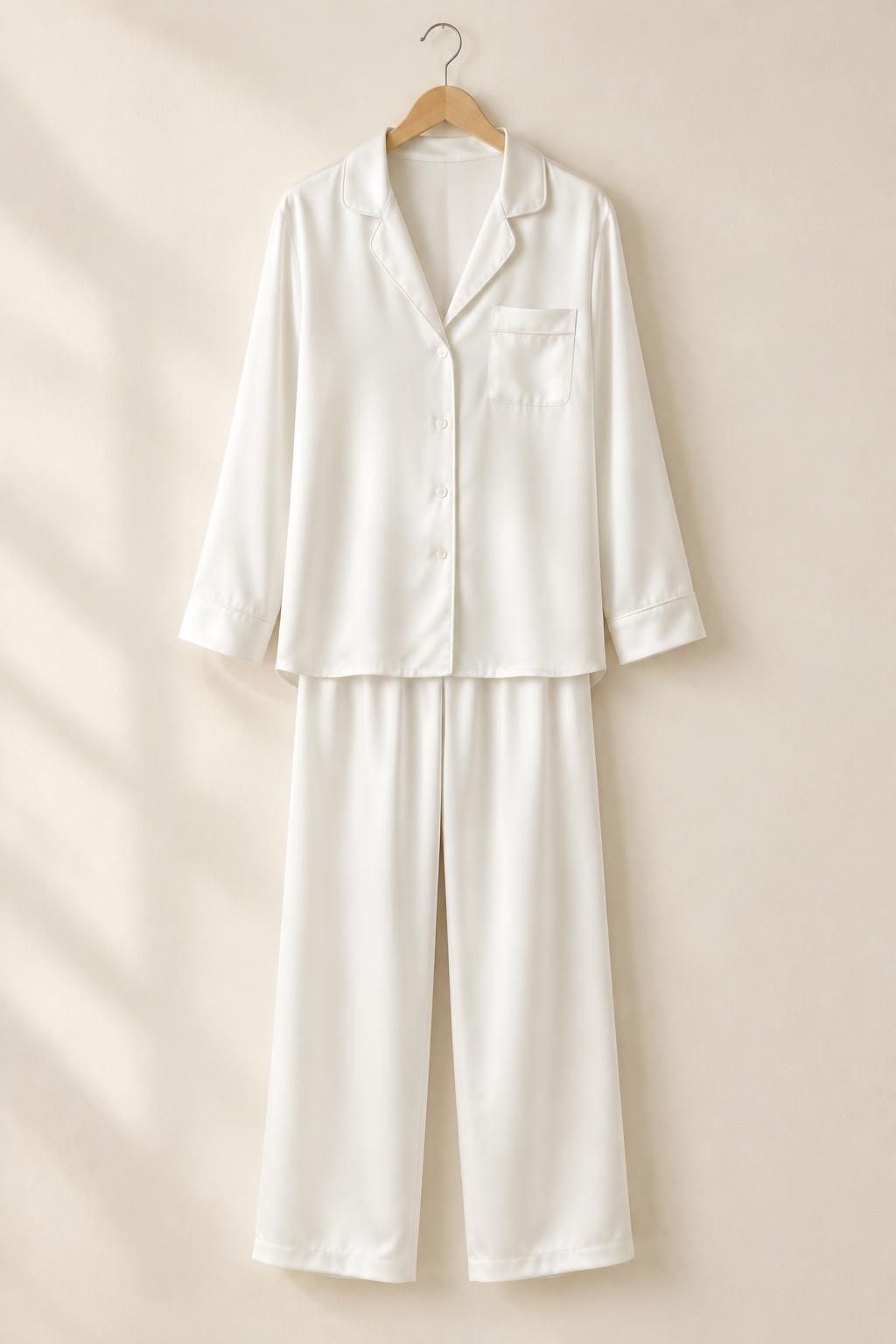 Inspiration Le pyjama avec le tissu NACRE - Satin de coton satiné