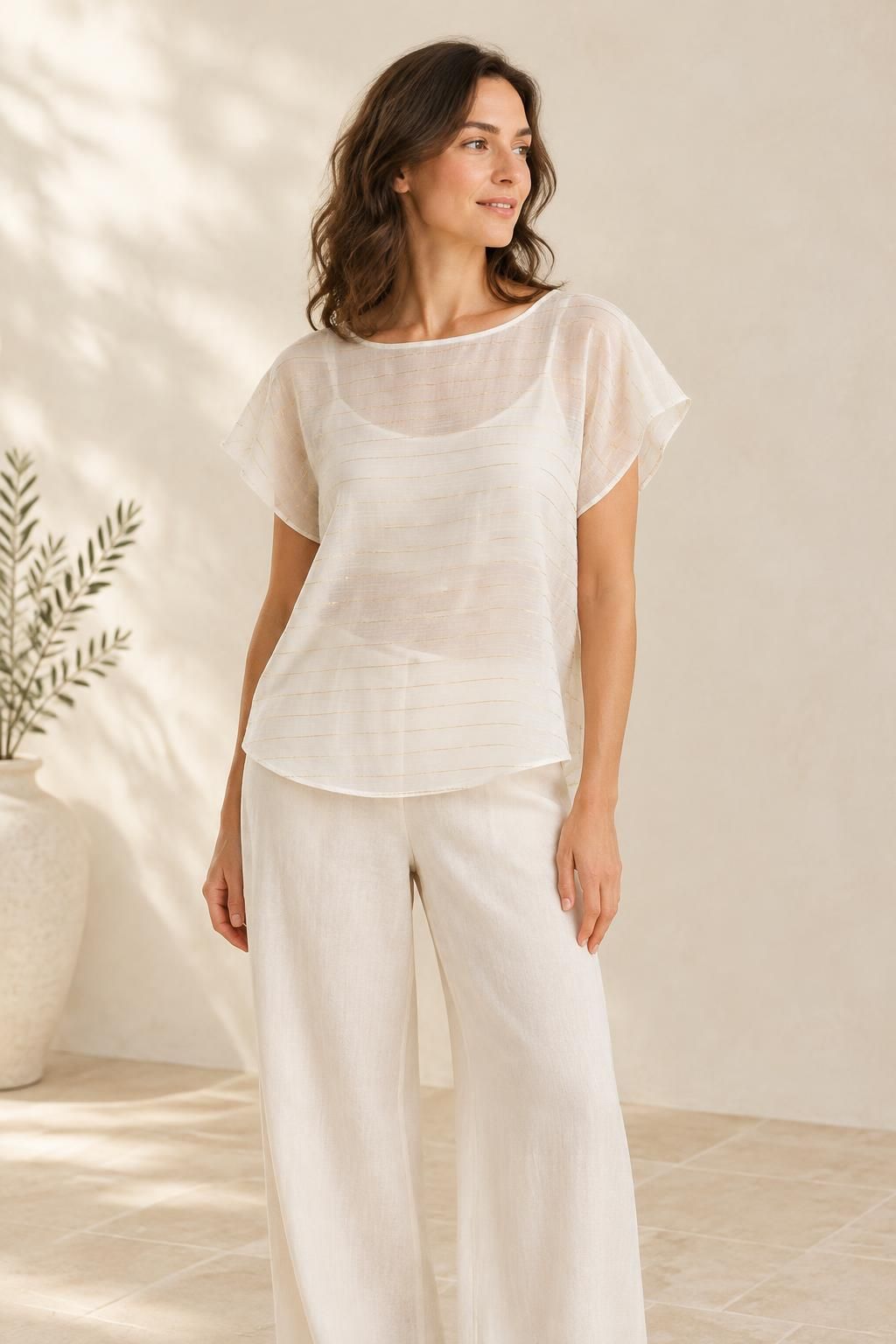 Inspiration Le top avec le tissu ADELE - Voile de polyester à fils lurex dorés