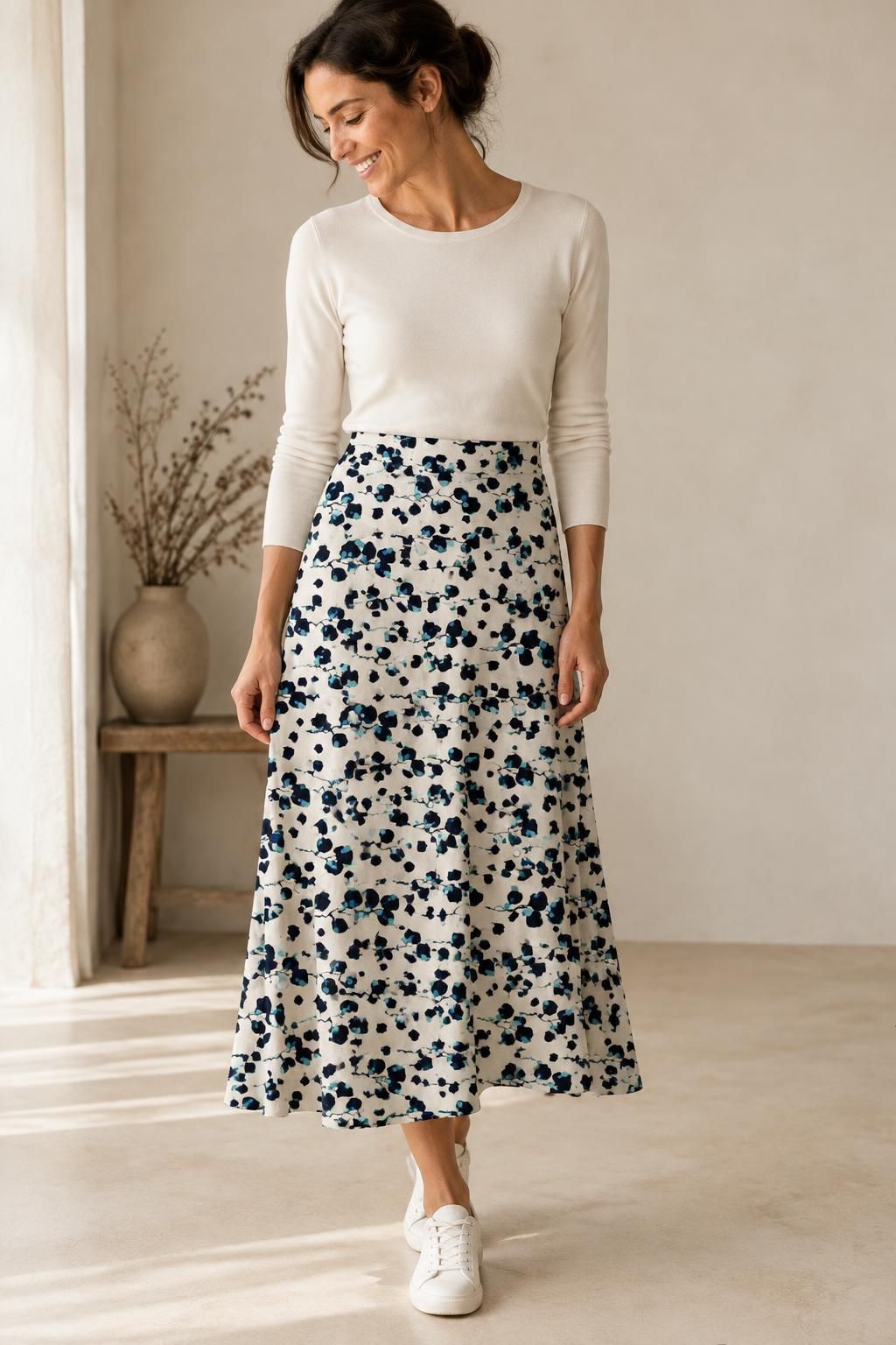 Inspiration La jupe avec le tissu Jersey viscose élasthanne floral graphique