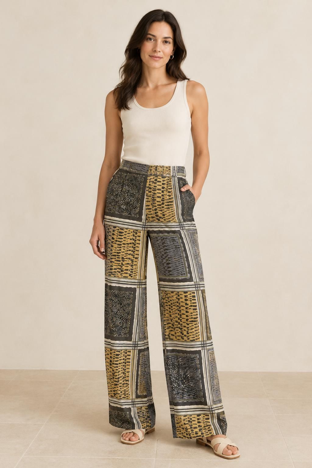 Inspiration Le pantalon avec le tissu Crêpe de polyester léger, motif patchwork géométrique