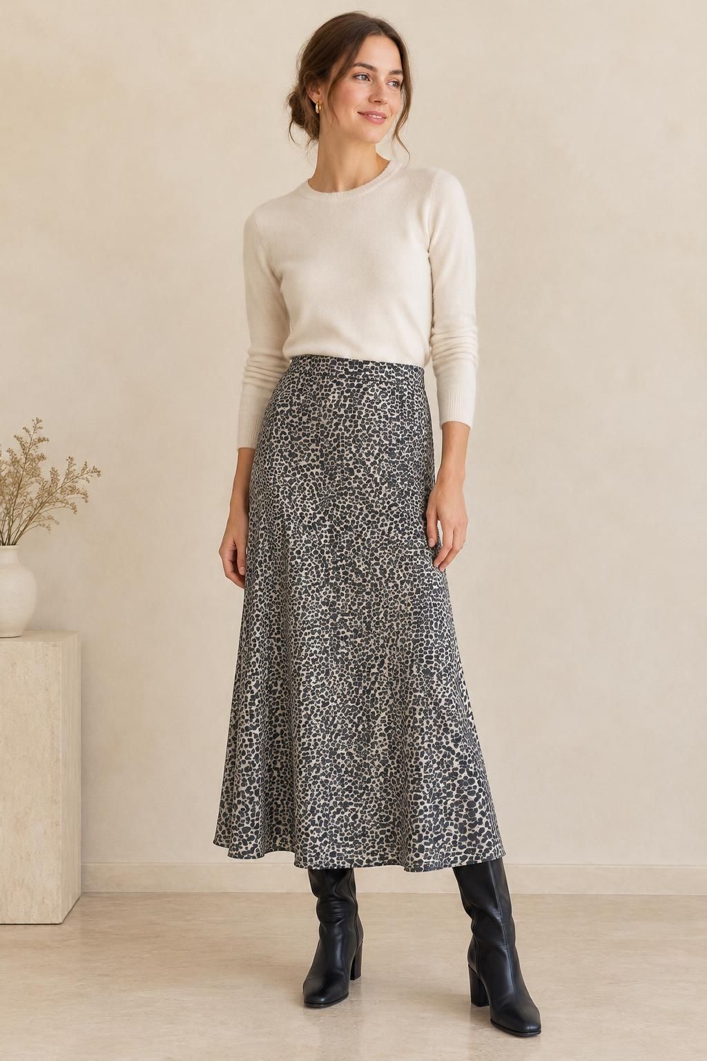 Inspiratie De rok met de stof Viscose met lurex, bloemmotief en goud- en zilverkleurige strepen