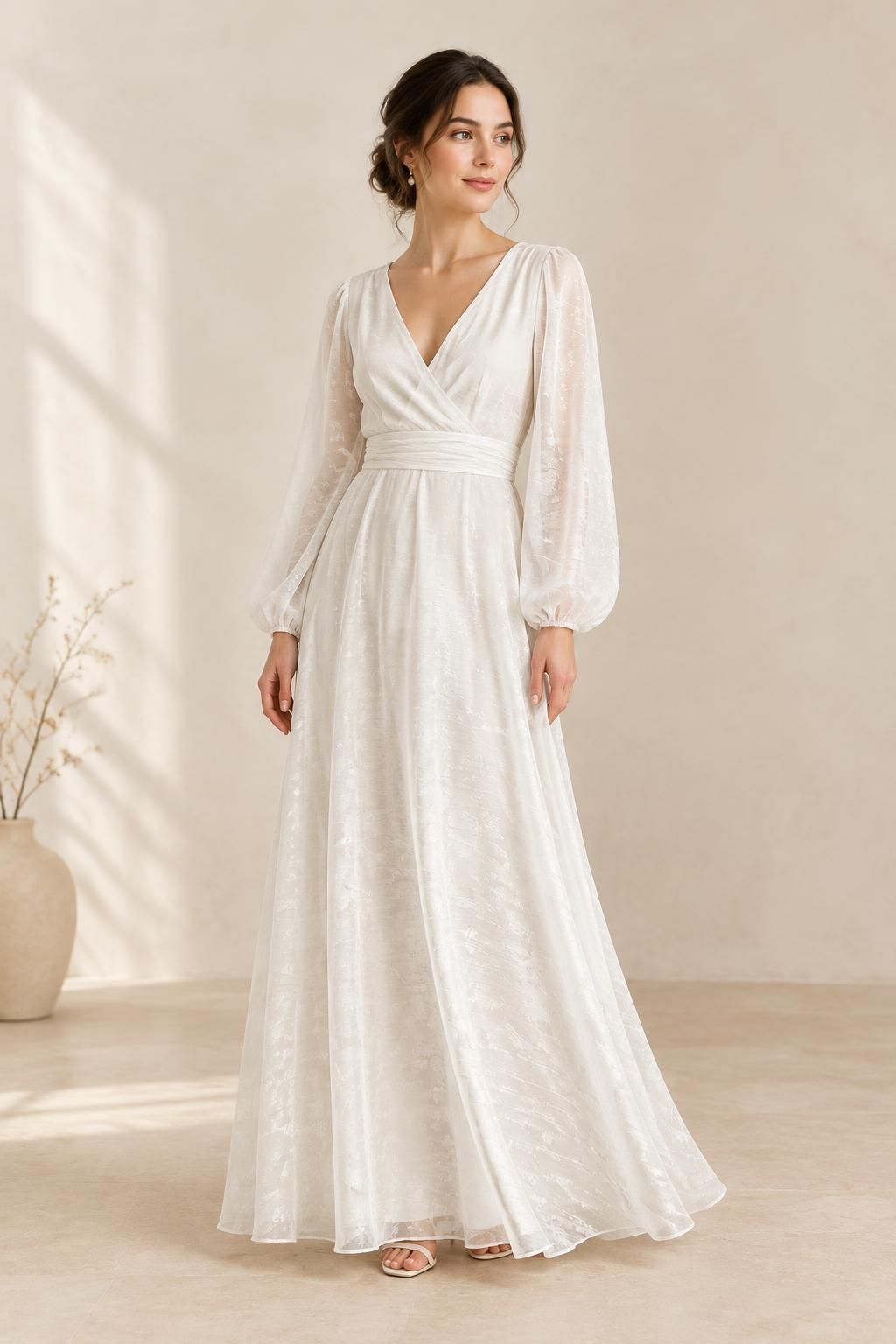 Inspiration La robe avec le tissu VELIA - Voile jacquard crinkle satiné