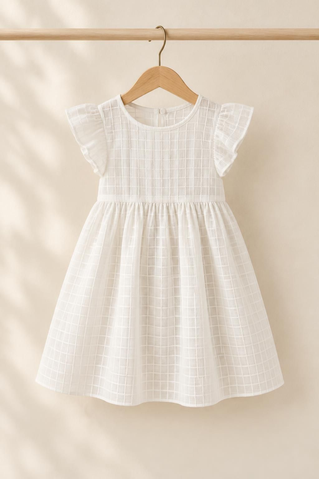 Inspiration La robe enfant avec le tissu VIREL - Batiste de coton à carreaux texturée