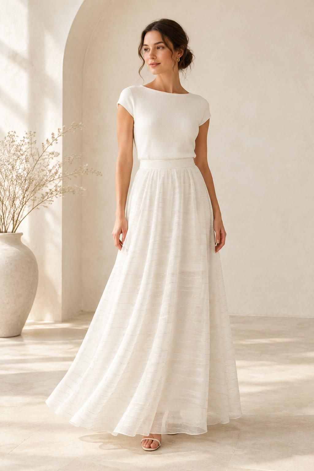Inspiration La jupe avec le tissu ADELE - Voile de polyester à fils lurex dorés