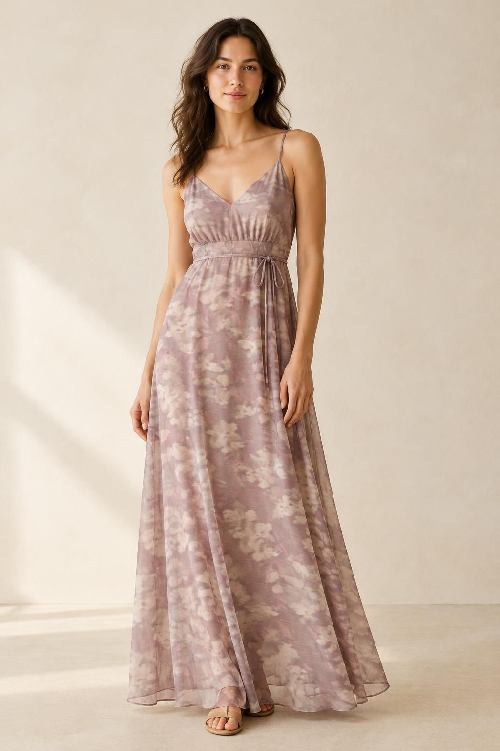 Inspiration La robe avec le tissu Voile gaze de viscose, motif abstrait bohème rose et beige